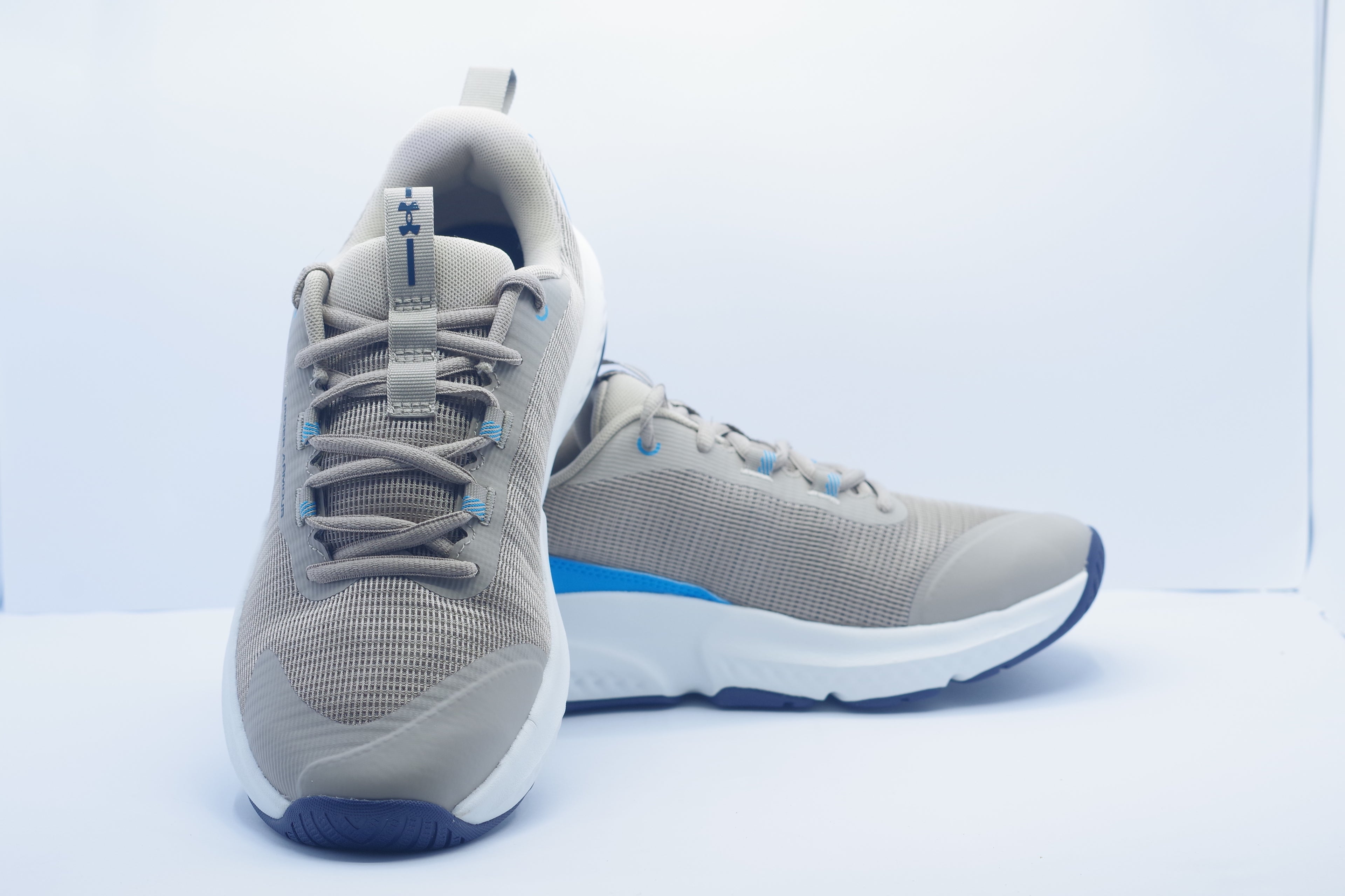 Men's UA Dynamic Select Training Shoes    ( 3026608-200)