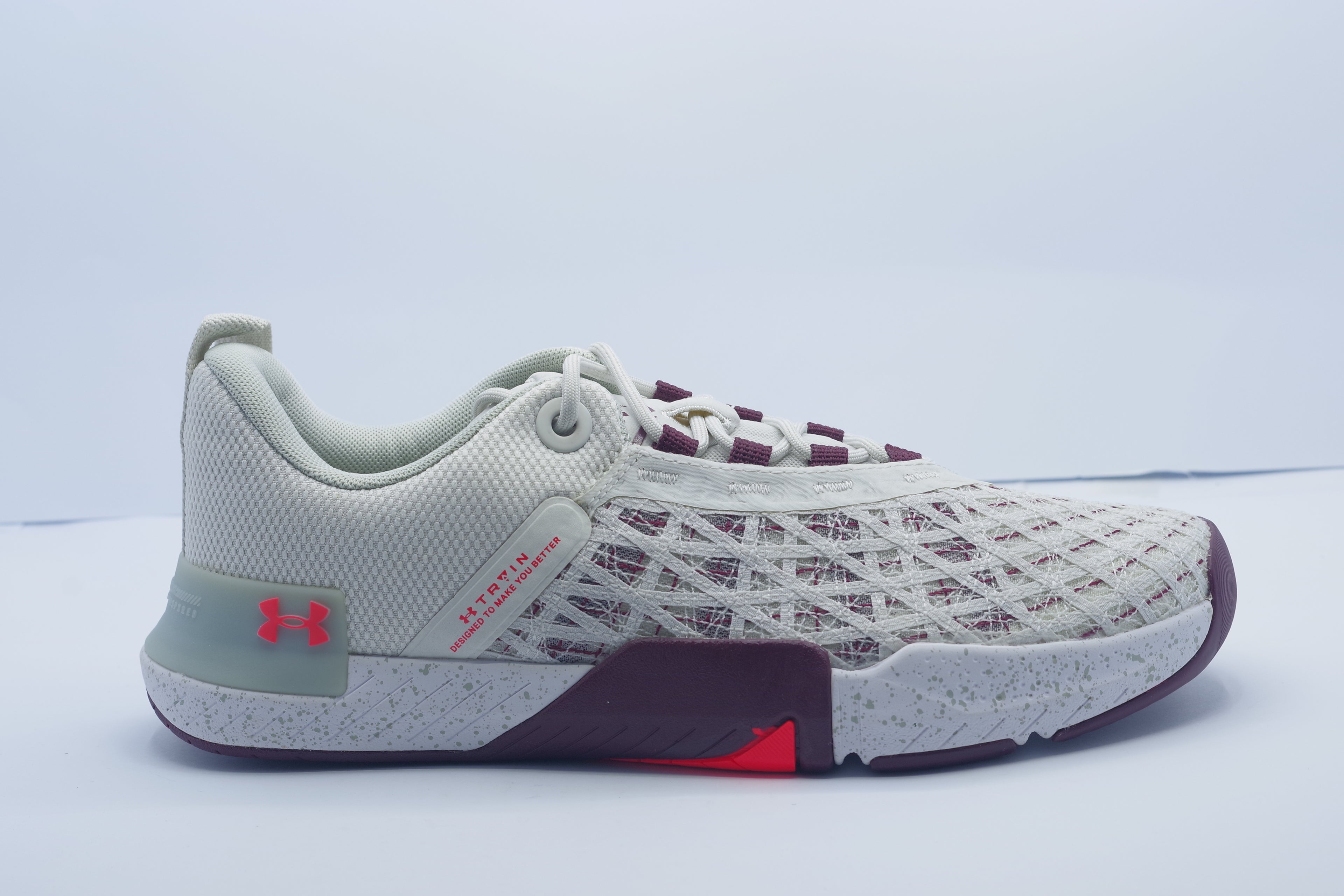 Under Armour Tribase Reign 5  ( 3026021-30)