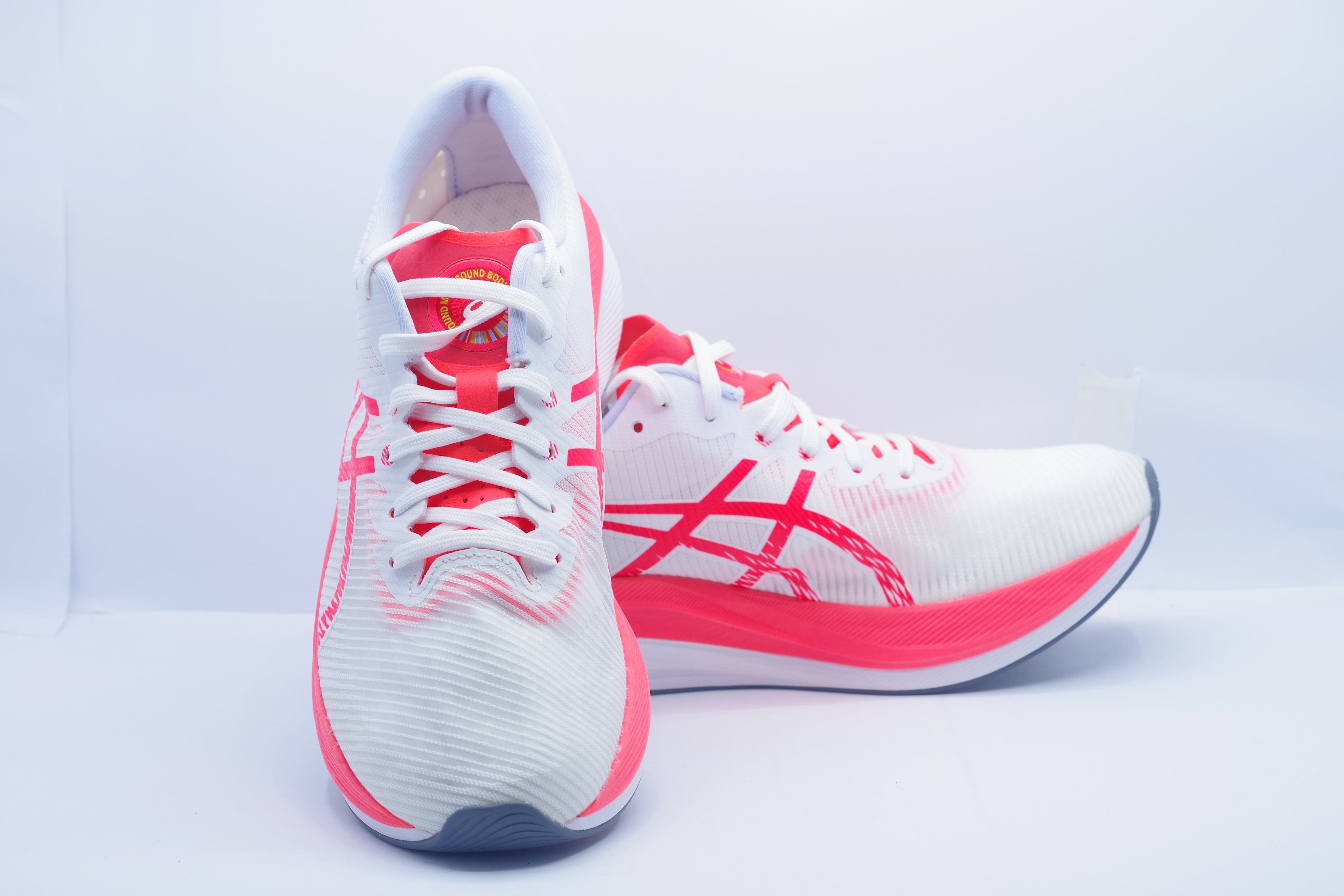 ASICS MAGIC SPEED™ 3 – Men’s Running Shoes     ( F450923)