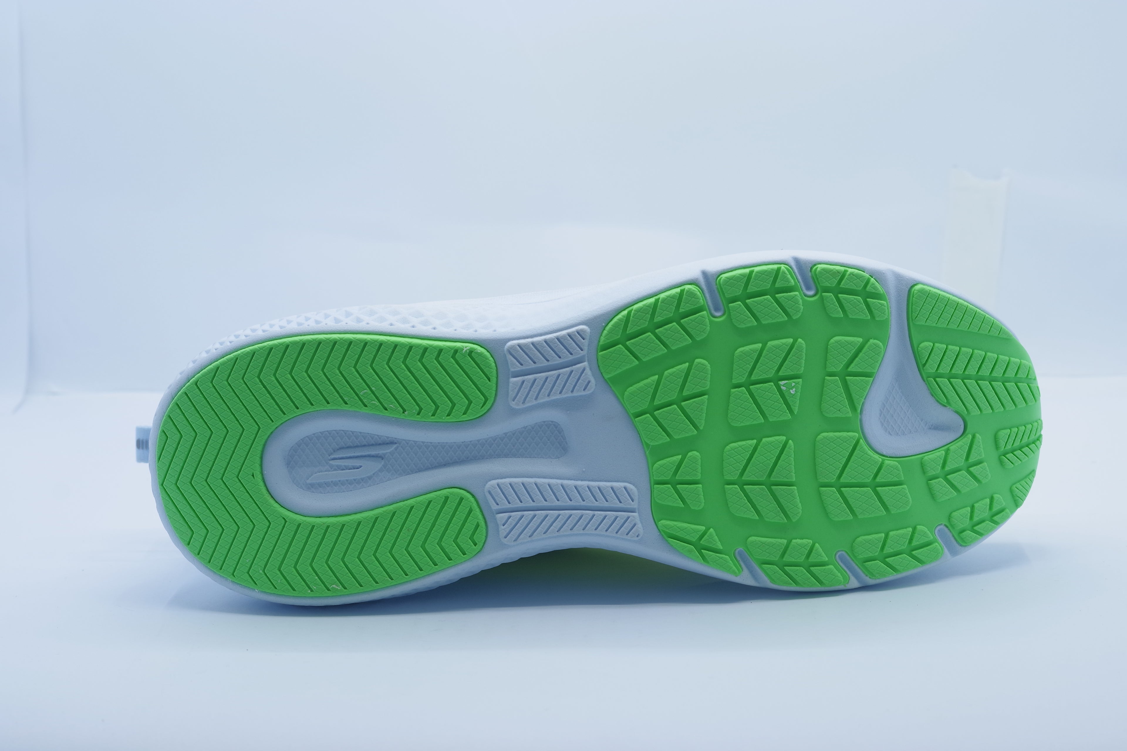 Skechers GO RUN Supersonic Max