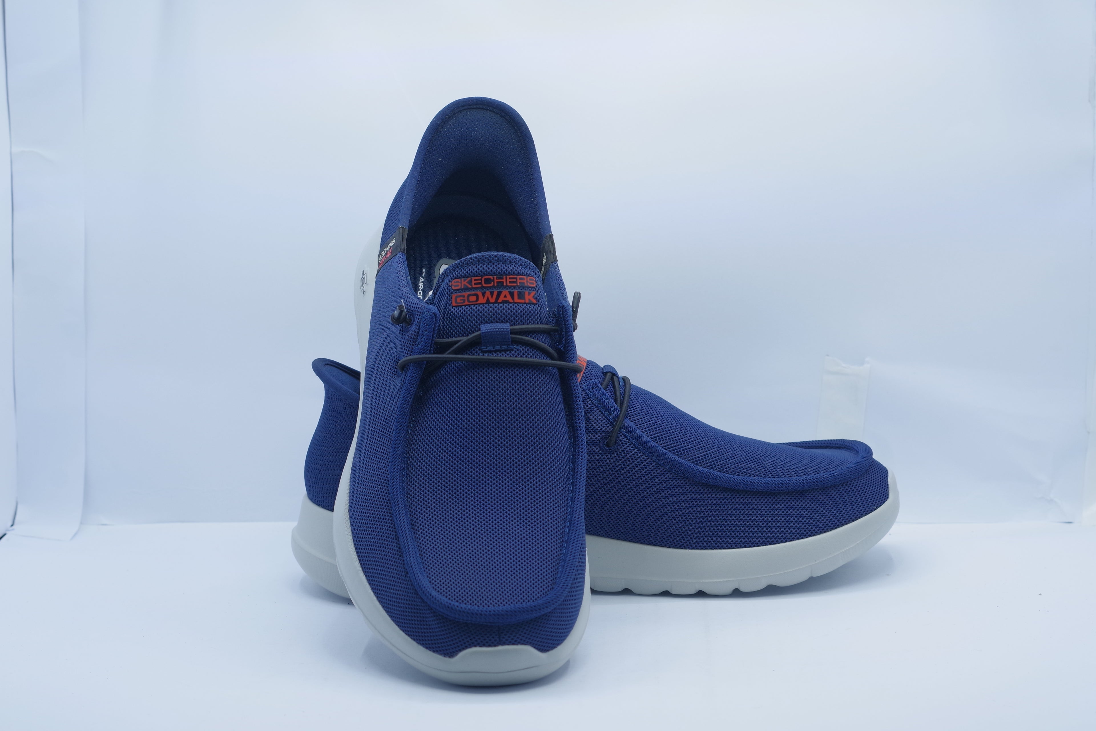 Skechers Slip-ins: GO WALK Max     (SN216284)