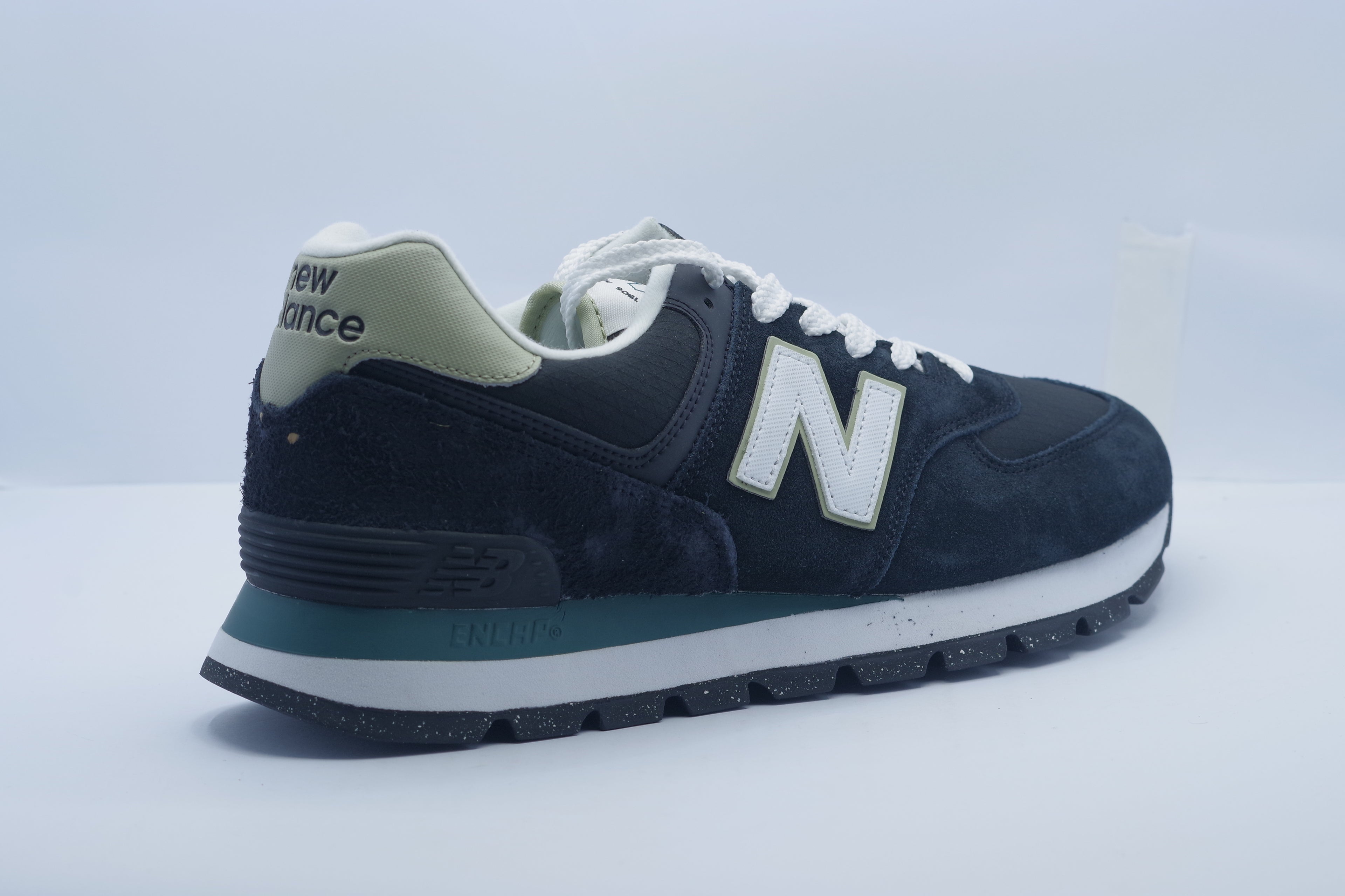 New Balance 574 Men’s Sneakers – Black  (ML574DBW)