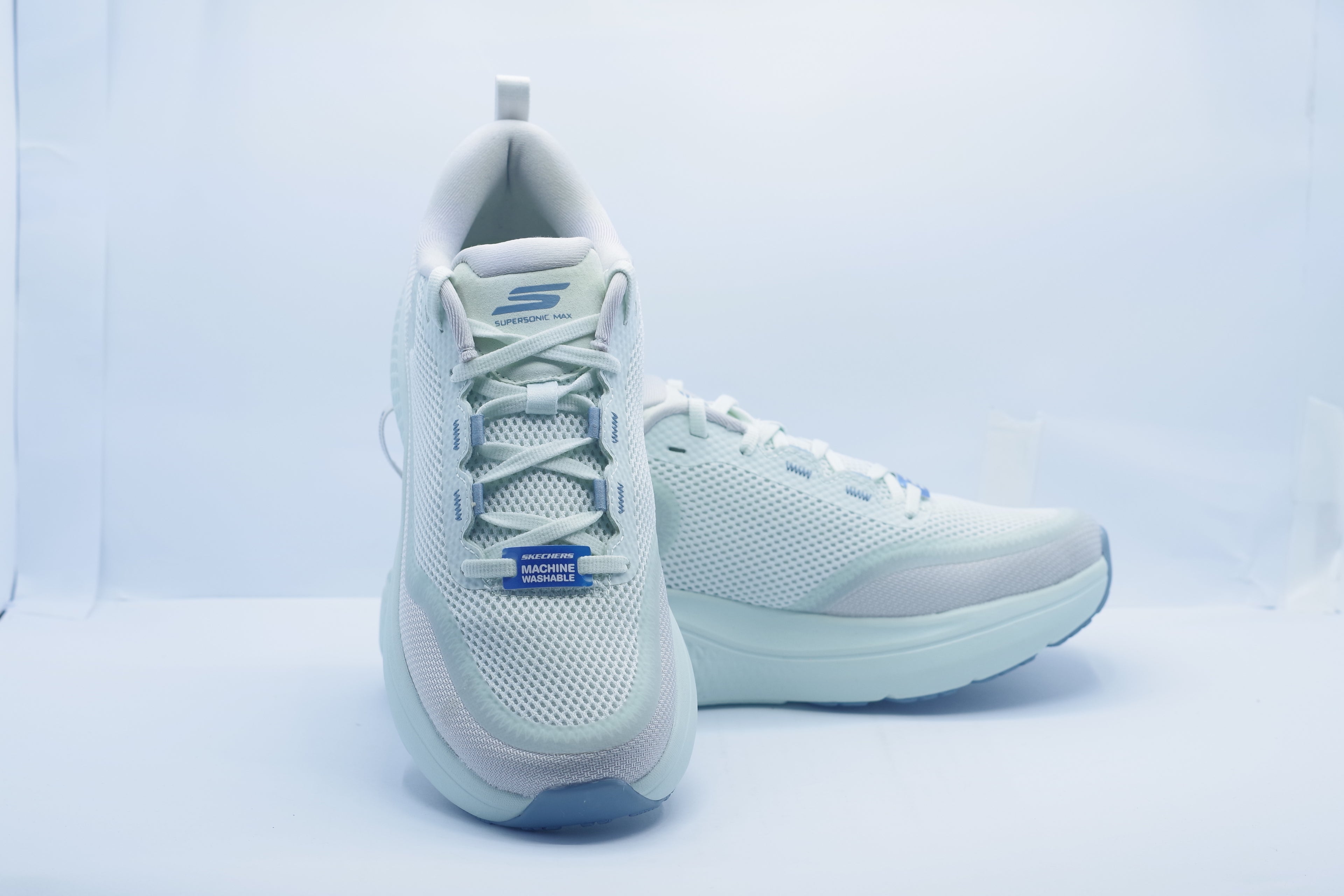 Skechers GO RUN Supersonic Max – Running Shoes