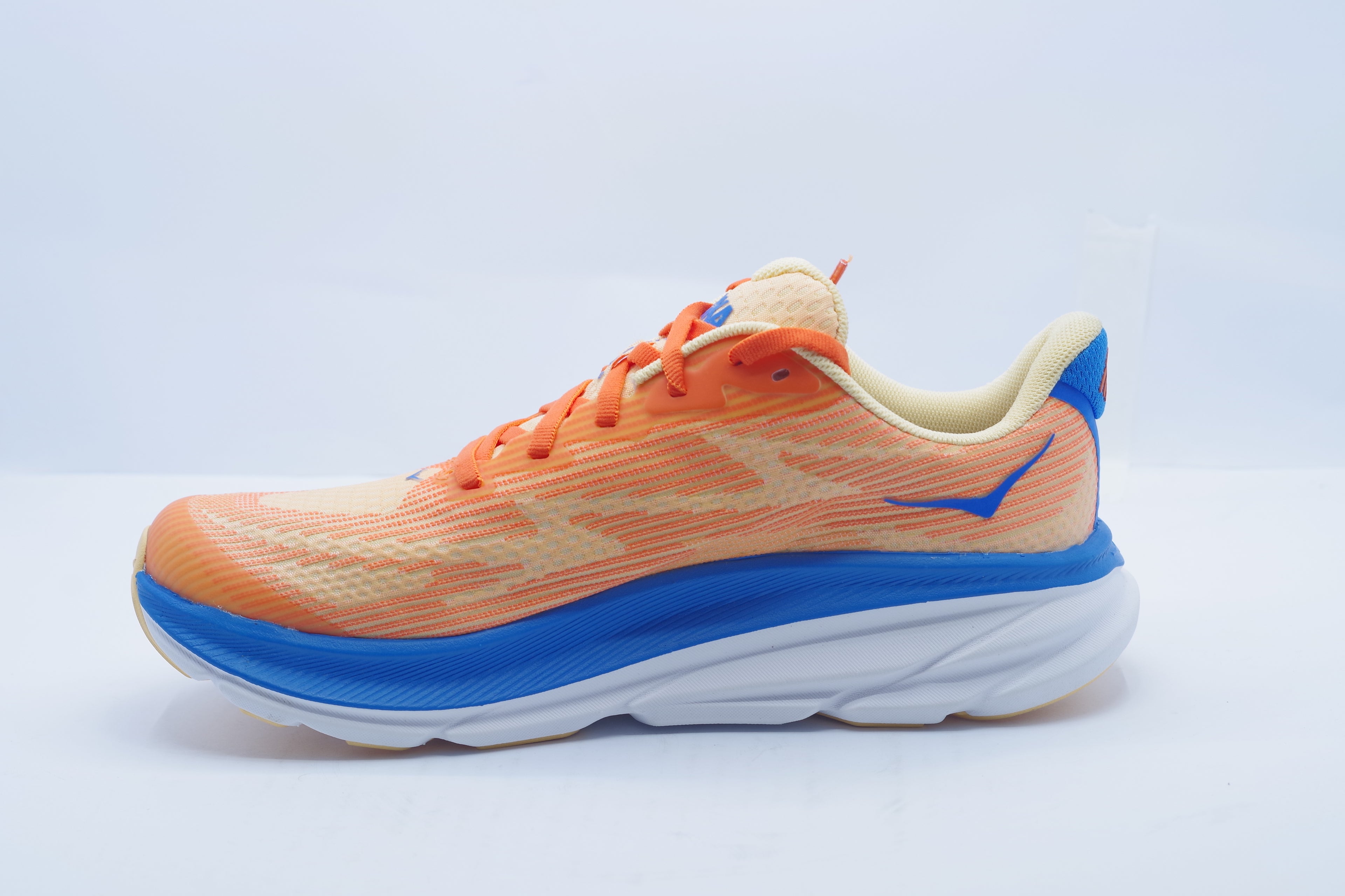 HOKA Clifton 9 – Women’s Running Shoes      ( F27223A )