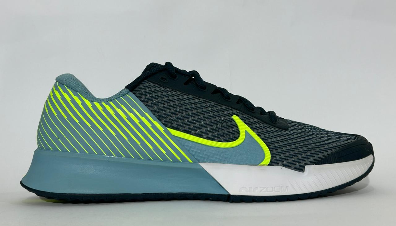 NikeCourt Air Zoom Vapor Pro 2 Men's Hard Court Tennis Shoes (DR6191-400)