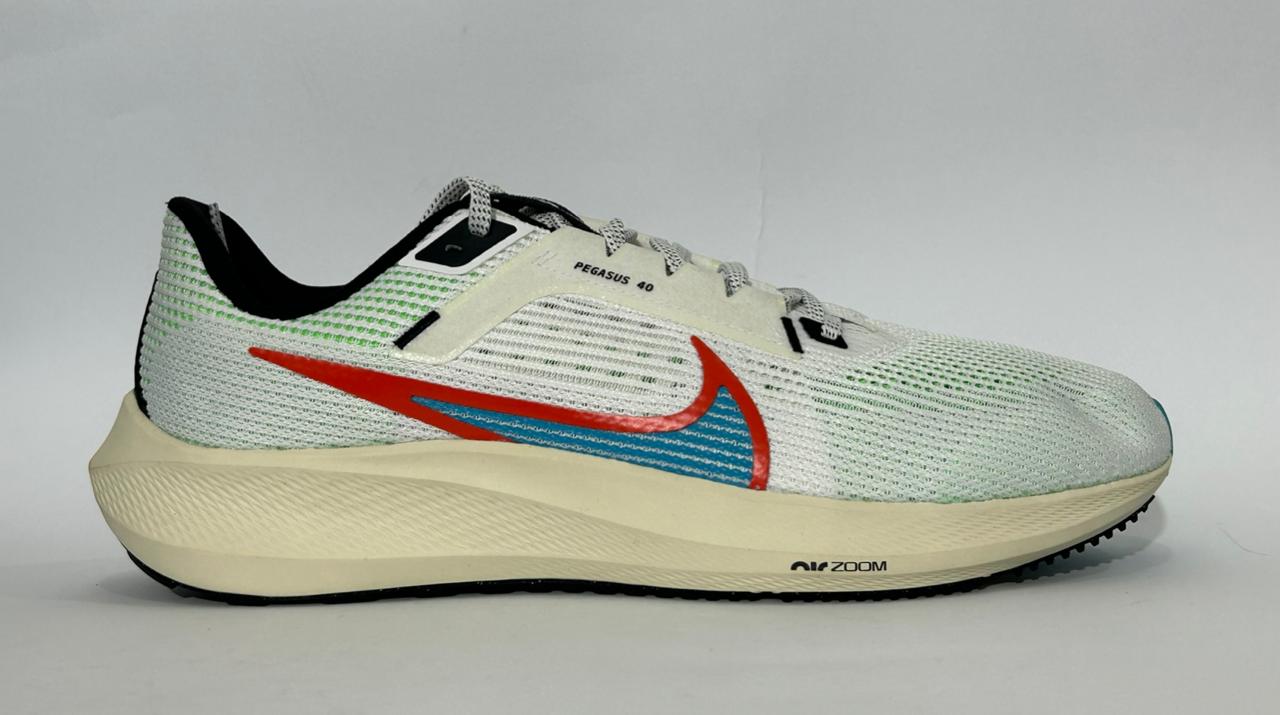 Nike Pegasus 40 SE Men's Road Running Shoes (FJ1051-100)