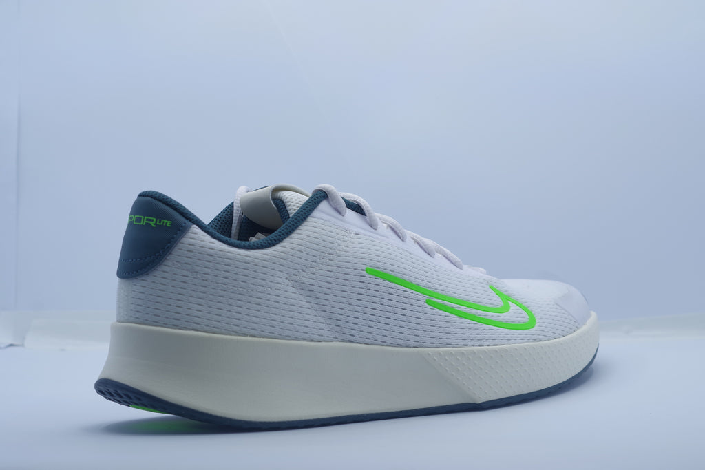 NikeCourt Vapor Lite 2 Men’s Hard Court Tennis Shoes