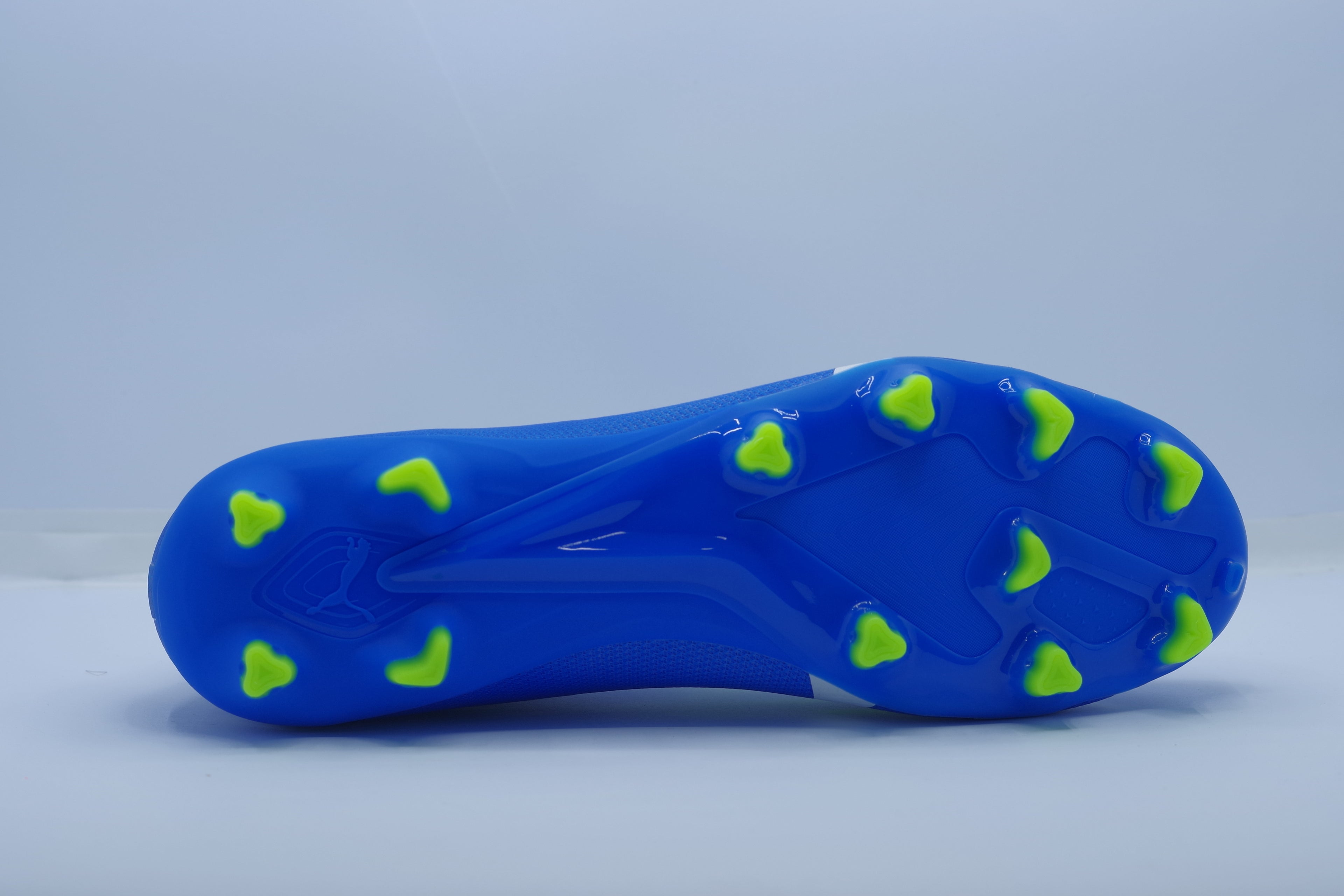 PUMA Ultra Match+ Laceless FG/AG – Ultra Blue/White/Green