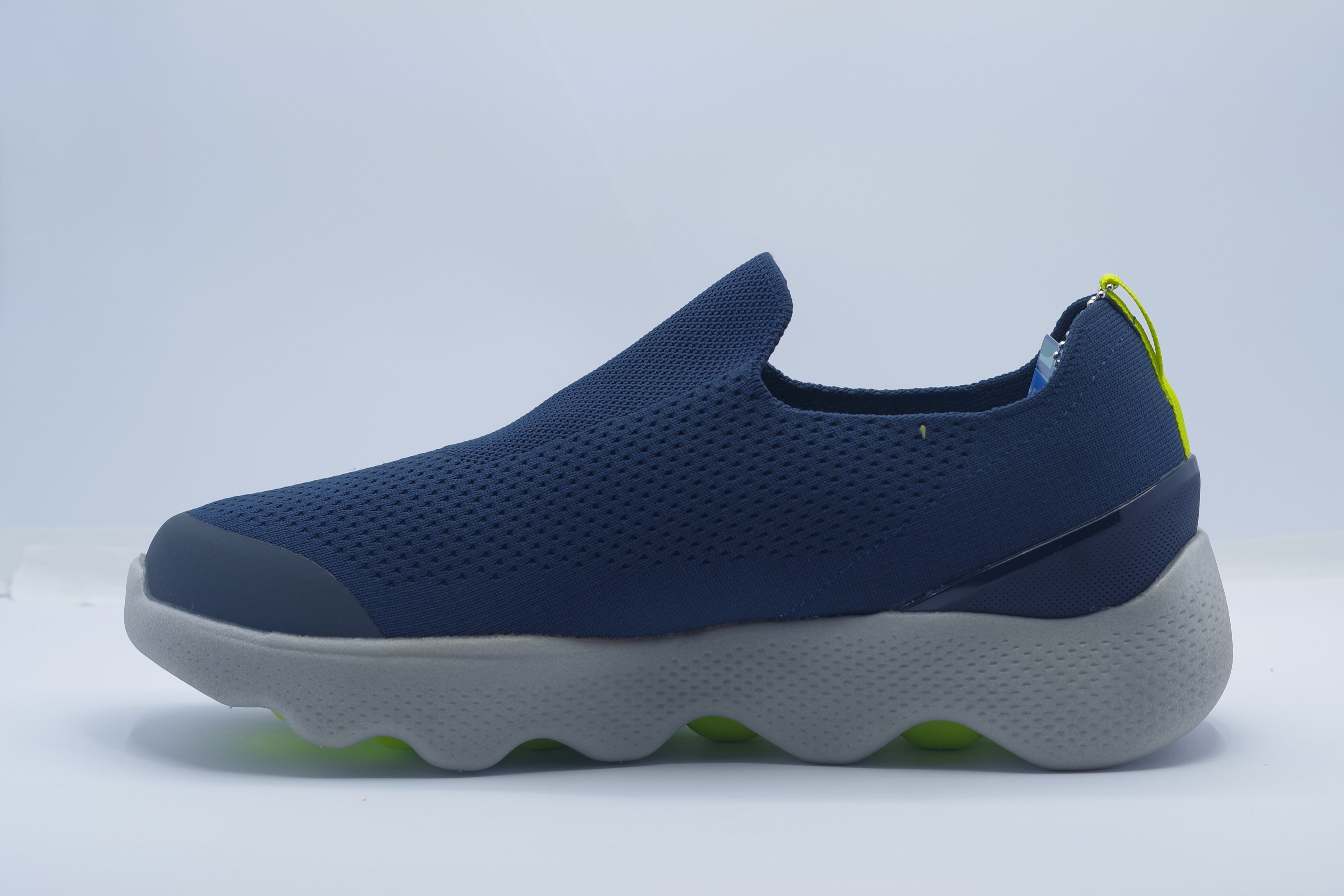 Skechers GOwalk Massage Fit – Tidal   (SN216401WW)