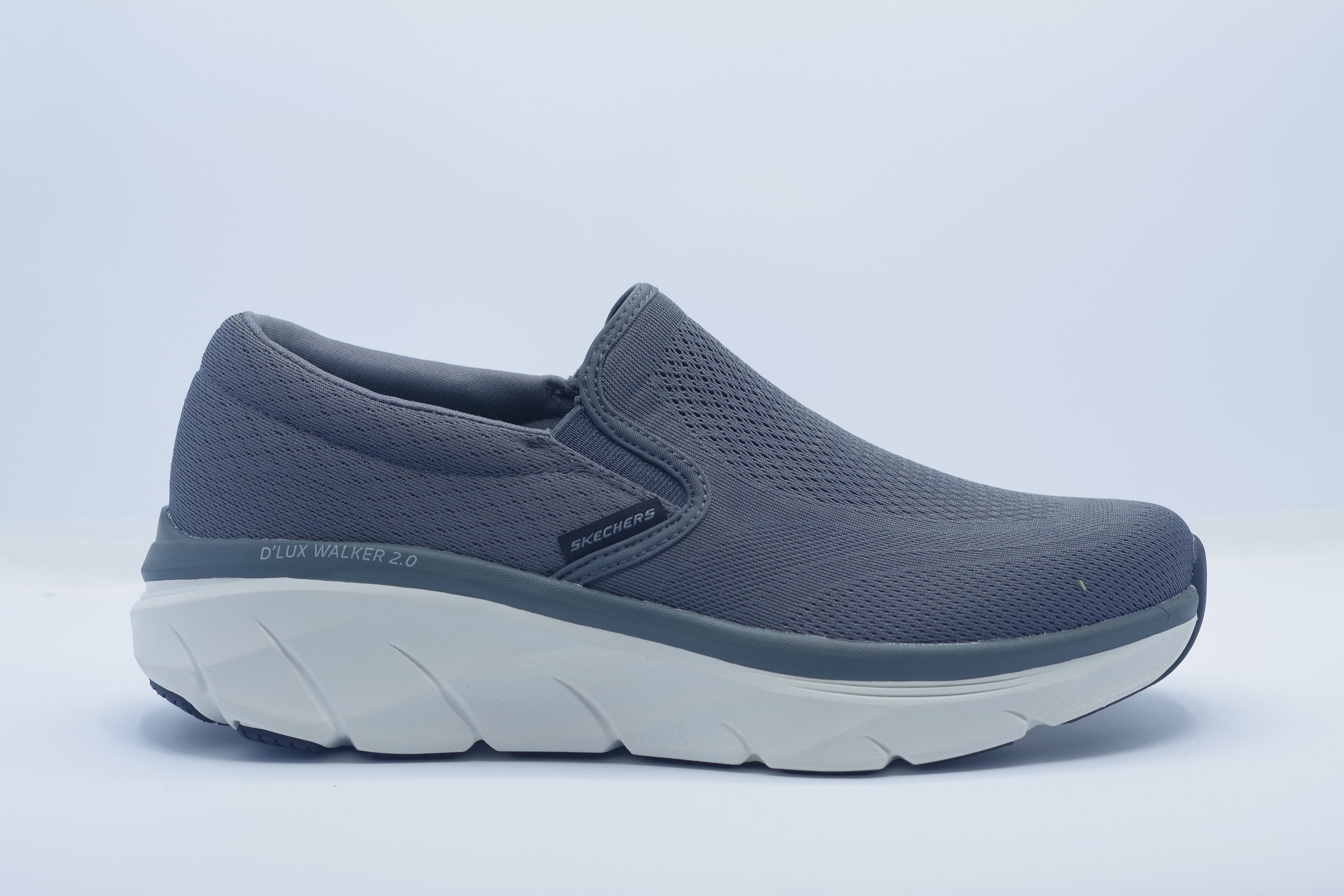Skechers Men’s Relaxed Fit: D’Lux Walker 2.0 – Denmor