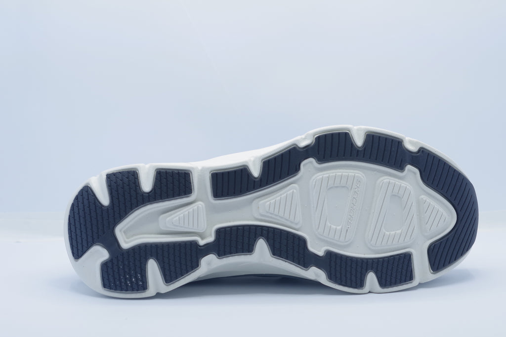 Skechers Men’s Relaxed Fit: D’Lux Walker 2.0 – Denmor