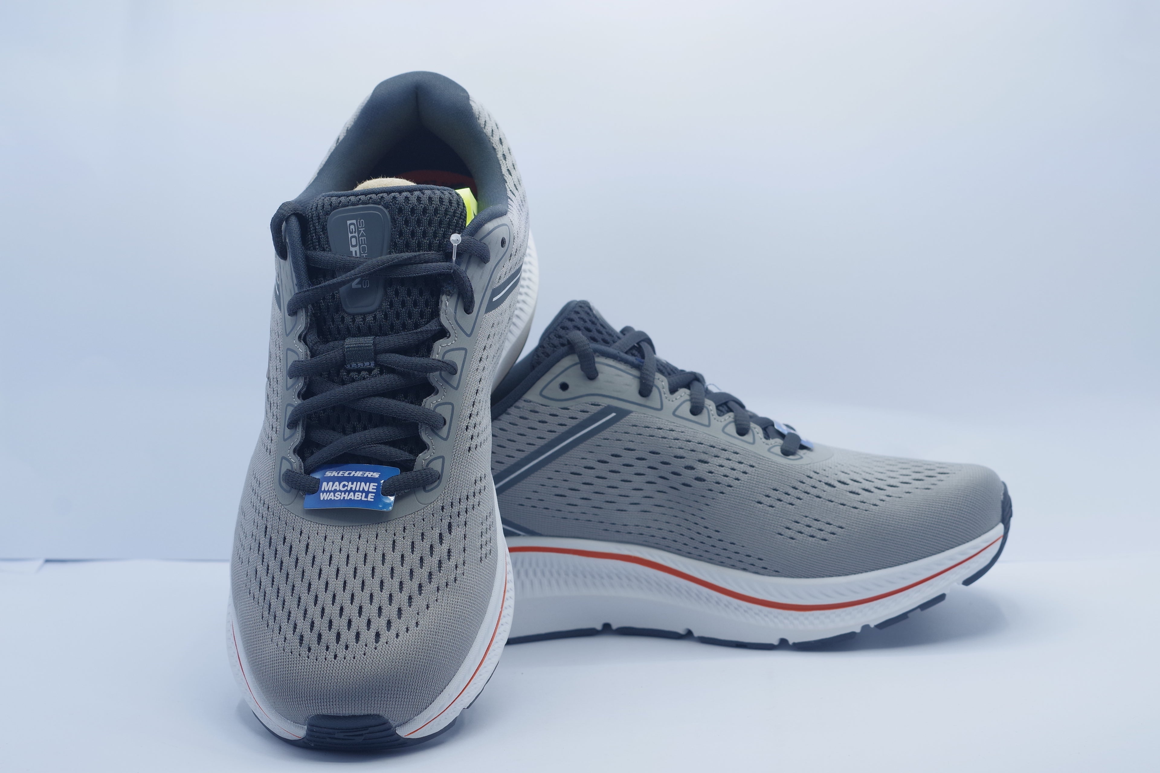 SKECHERS GOrun Consistent 2.0   (SN220865)