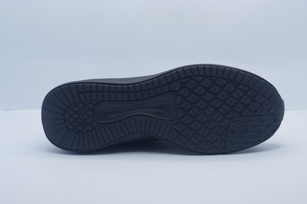 PUMA Transport Modern Running Shoes     (377030-02)