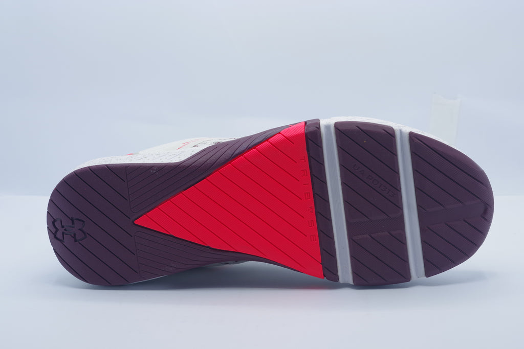 Under Armour Tribase Reign 5  ( 3026021-30)