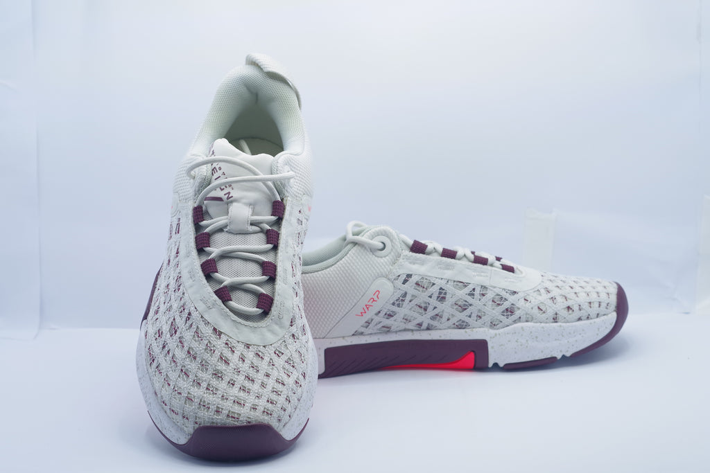 Under Armour Tribase Reign 5  ( 3026021-30)