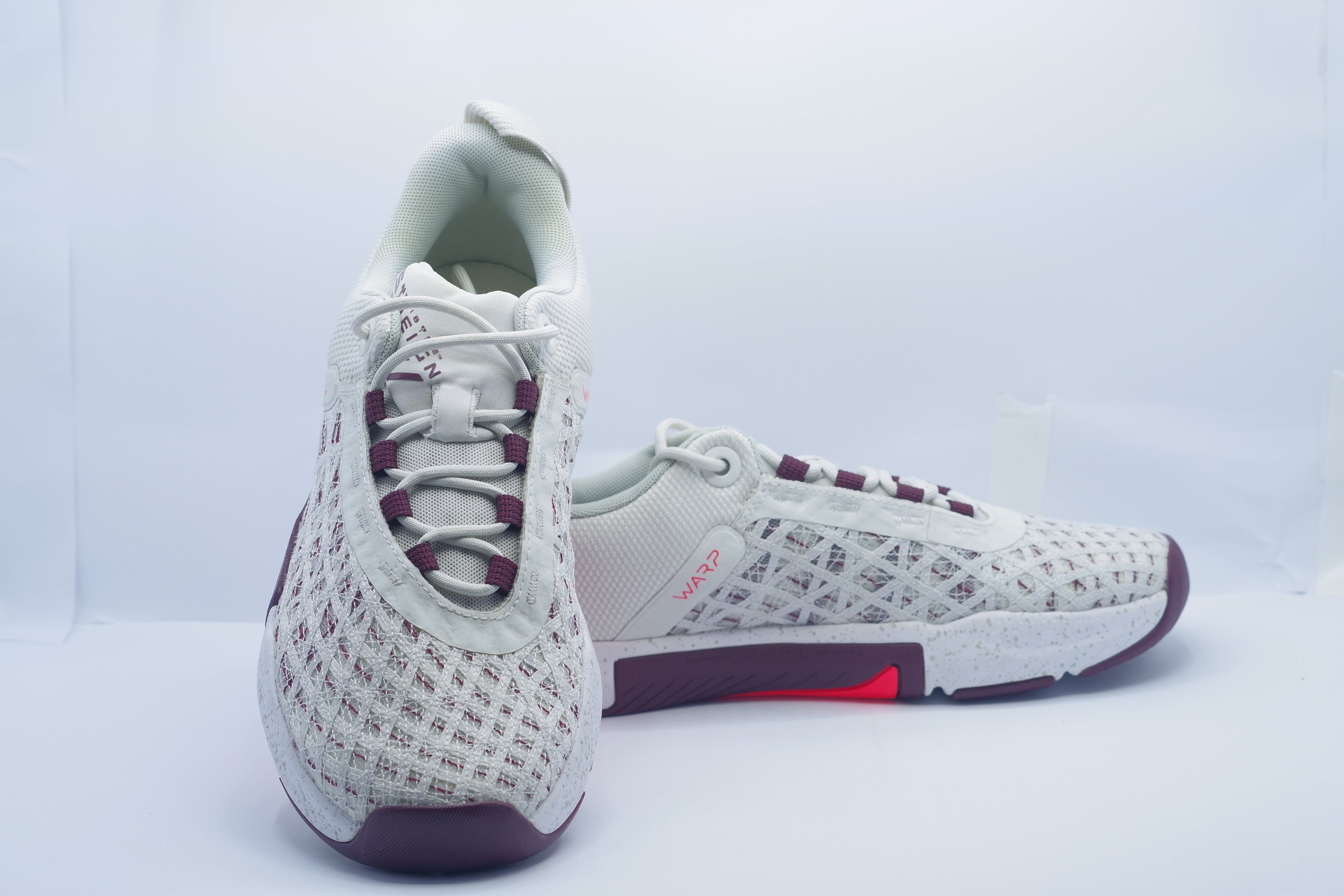 Under Armour Tribase Reign 5  ( 3026021-30)