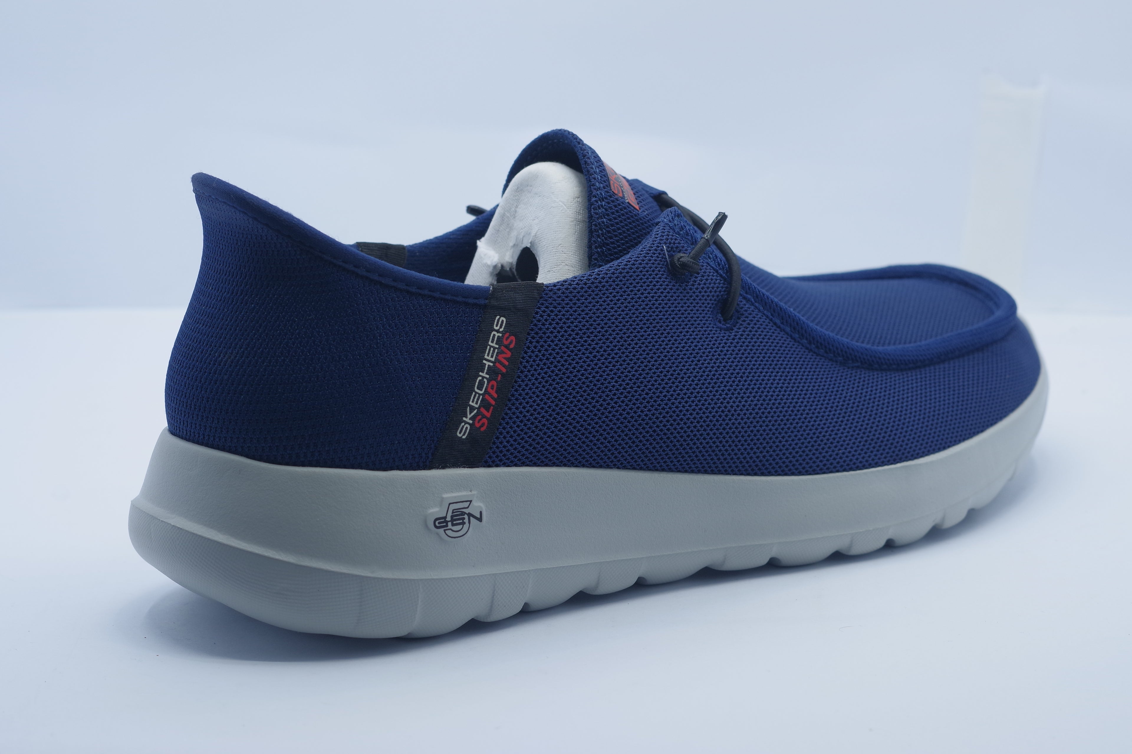 Skechers Slip-ins: GO WALK Max     (SN216284)