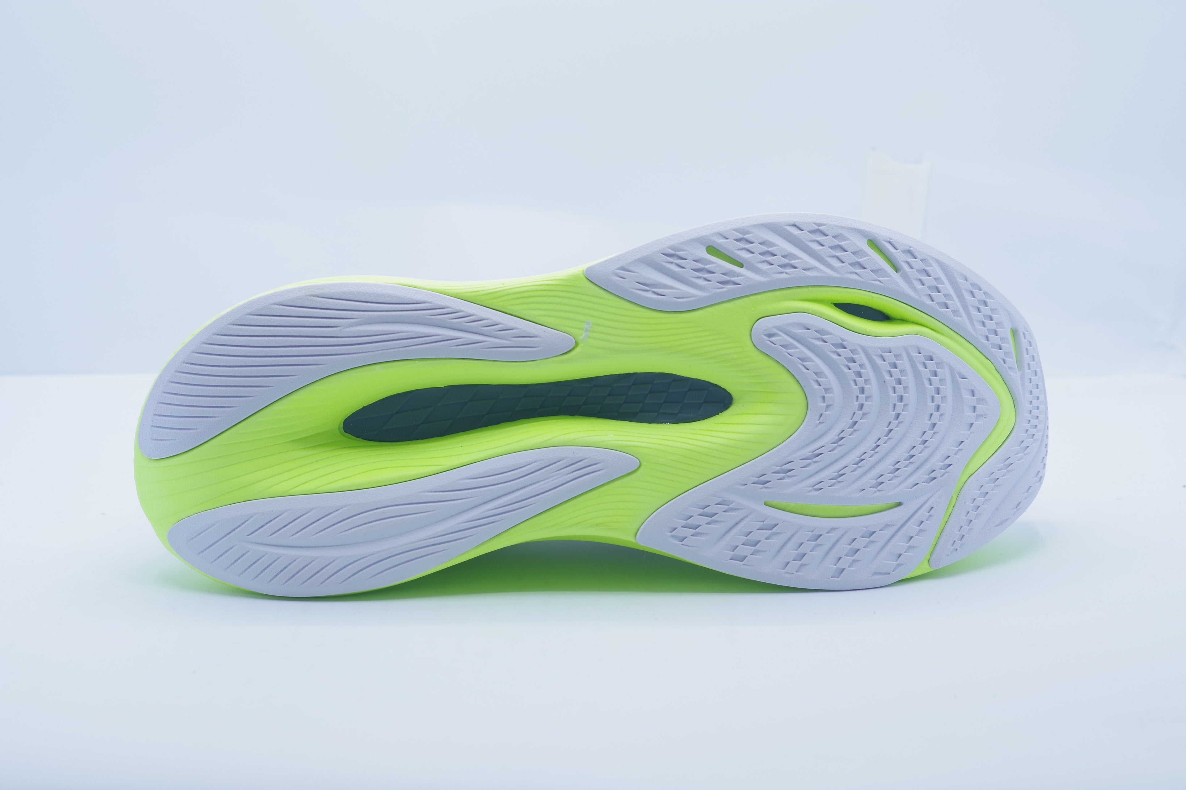 New Balance FuelCell Propel v4 – Women’s Running Shoes