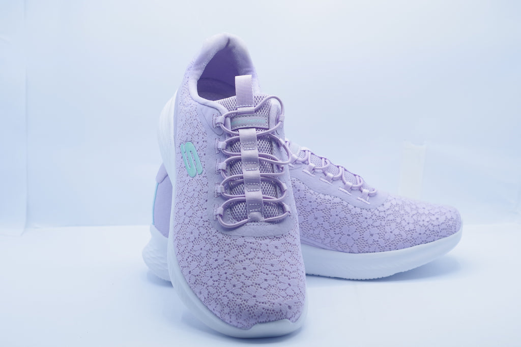 Skechers Summits – Women’s Sneakers