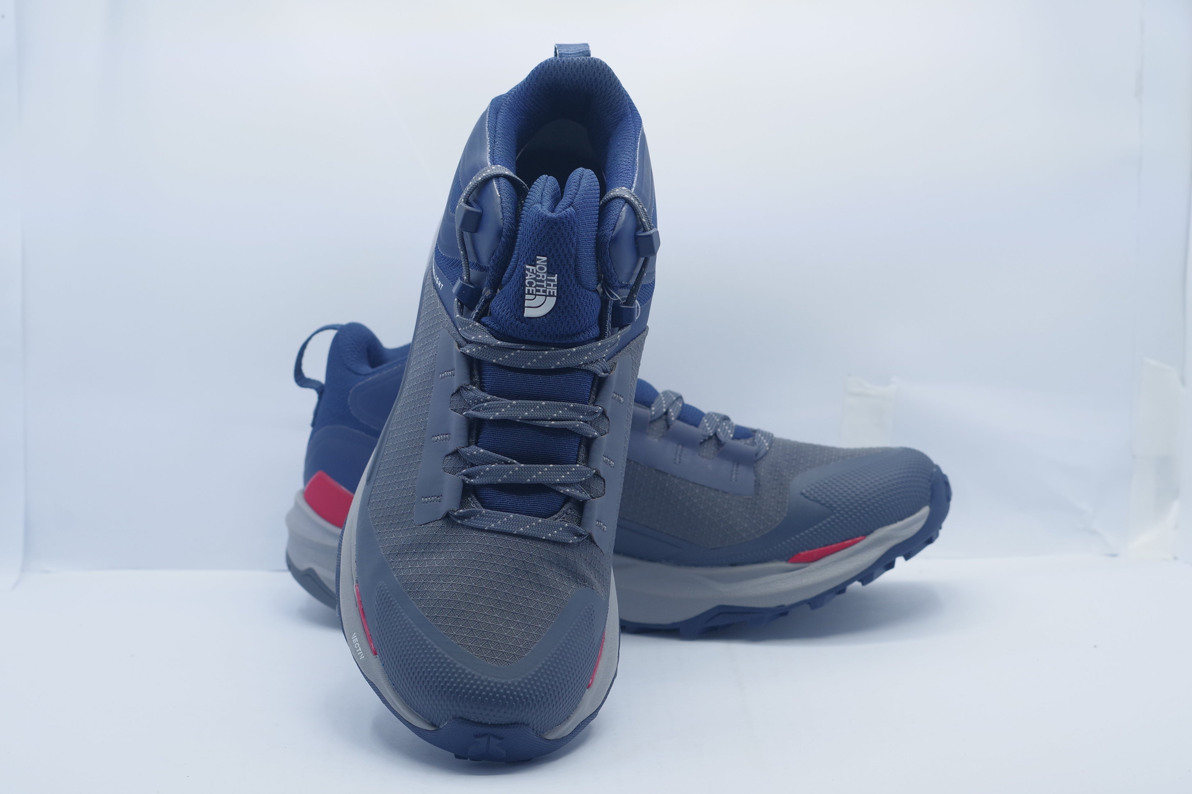 The North Face VECTIV Exploris 2 Mid FUTURELIGHT– Men’s Hiking Boots     (NF0A7W6A)