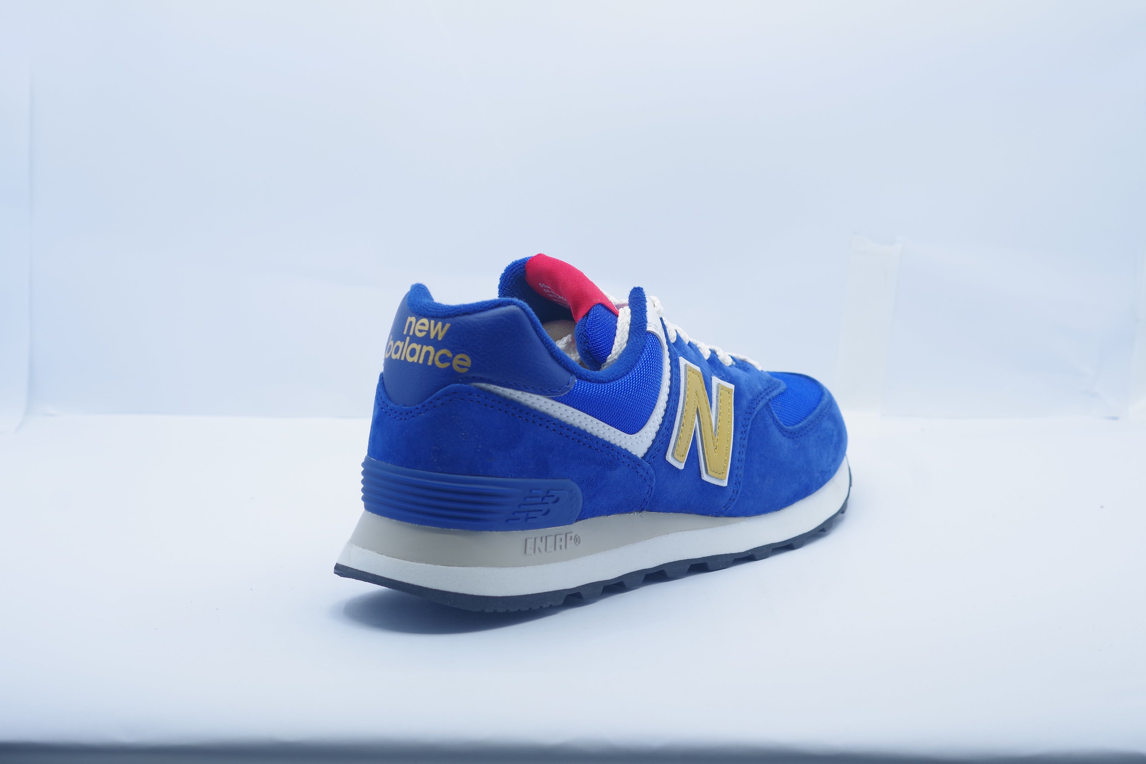 New Balance 574 – Men’s Sneakers (U574HBQ)