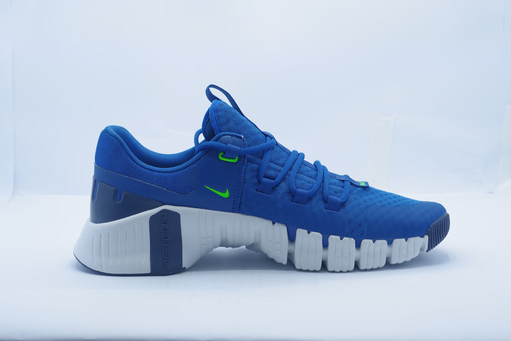 Nike Free Metcon 5 – Men’s Workout Shoes    (DV3949-401)