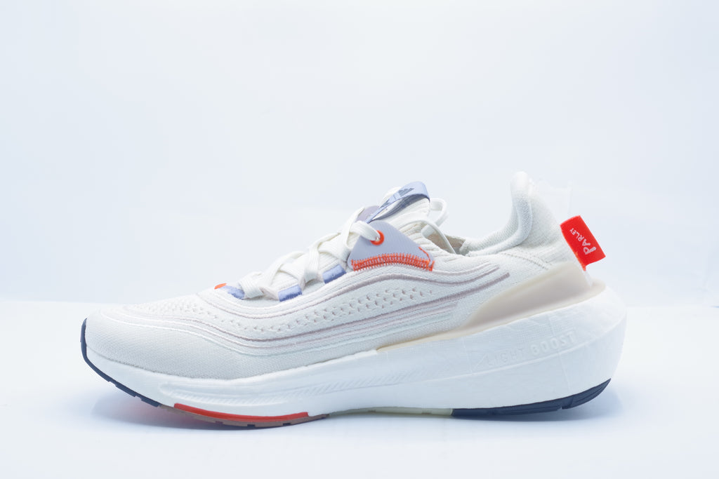 adidas Ultraboost Light